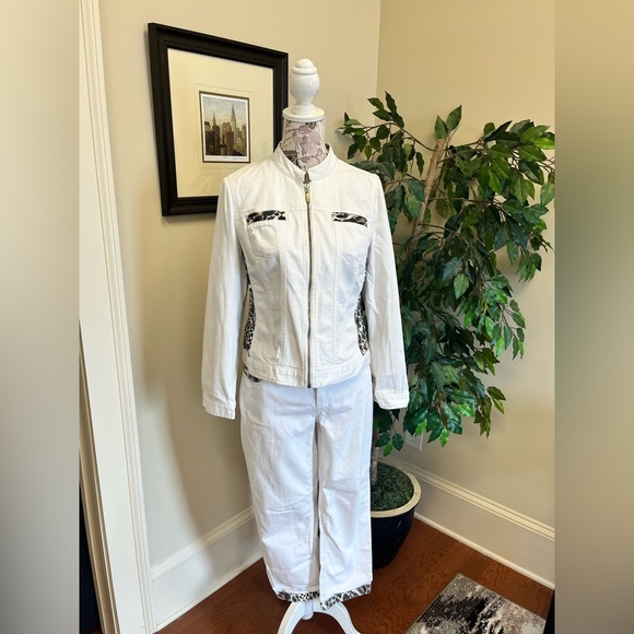 Chicos animal print jacket and pants set - Picture 3 of 7